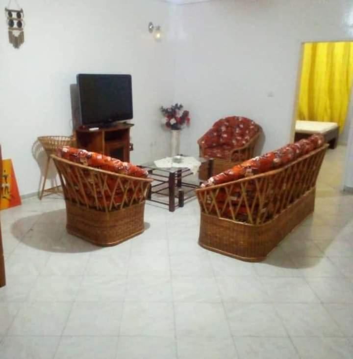 Residence Sh Yaounde Ngoại thất bức ảnh